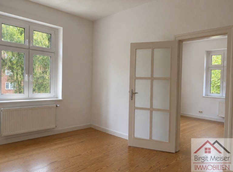 Wohnen, Schlafen Schwerin Wohnung R E S E R V I E R T * Von-Th�nen-Stra�e 44 * 3 Zimmer, EBK, Tageslicht-Duschbad, Balkon zum Innenhof, 1. OG *