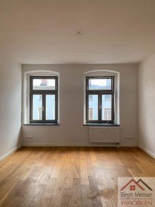 Wohnen 2 Gro�z�gig Wohnen * Balkon, Tageslichtbad mit Wanne und Dusche, Eichendielen, Keller, 2. OG  ***