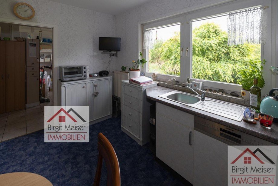 K�che mit Blick zum HWR Einfamilienhaus Bollewick