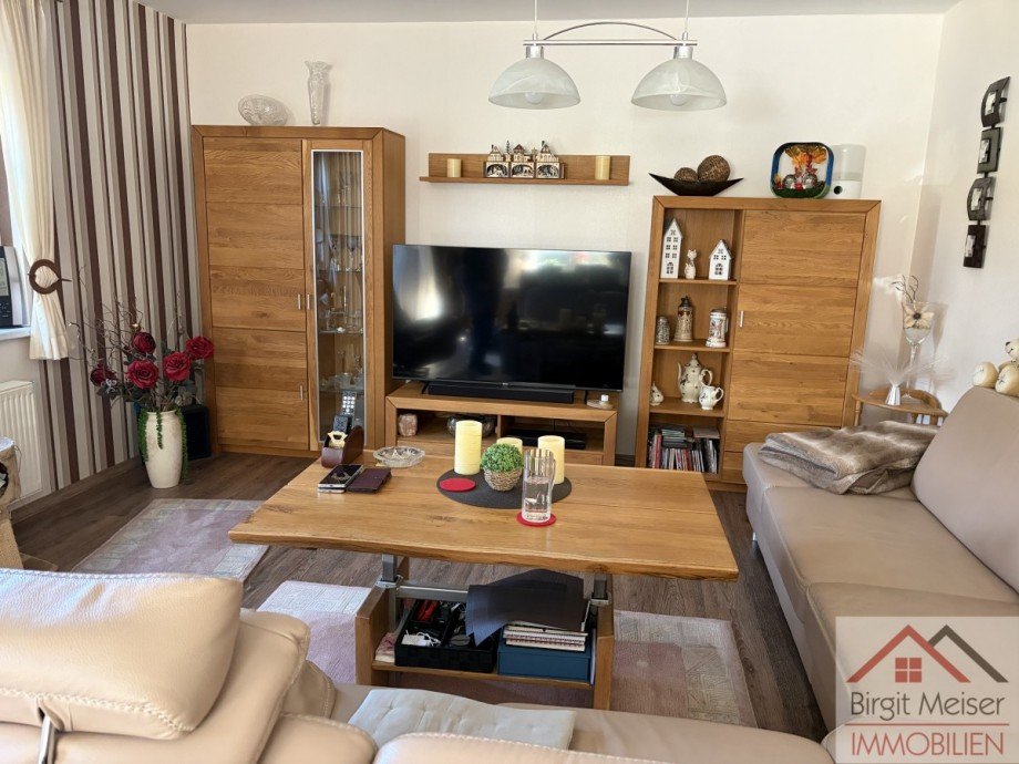 Wohnzimmerbereich abseits der Terrassent�r Doppelhaush�lfte Warsow