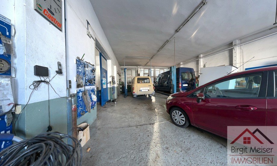 Werkstatt mit Hebeb�hne Halle / Lager / Produktion Wittenburg