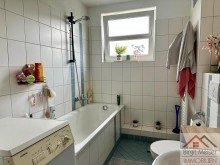 IMG_6531 Franz-Mehring-Stra�e * Charmant Wohnen in zentraler Stadtlage * Tageslichtbad mit Wanne, Keller *