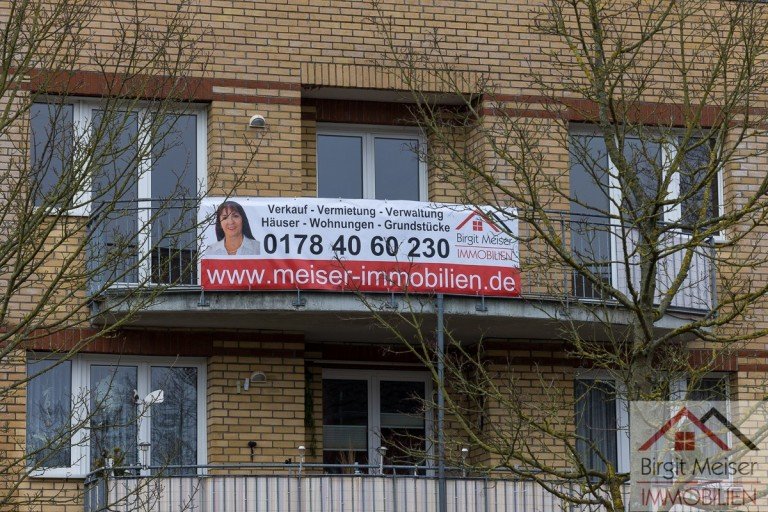 Wohnung zu verkaufen Schwerin Wohnung *** Sonne auf dem Balkon * EBK mit Platz f�r Tisch u. Stuhl * Badewanne * Tiefgarage ***