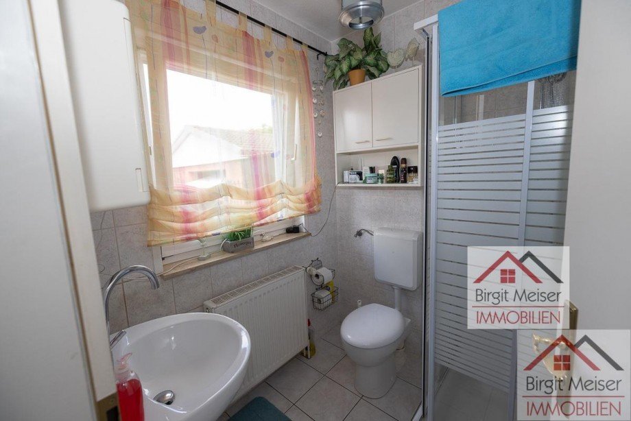 Tageslicht-G�ste-WC Einfamilienhaus Bollewick