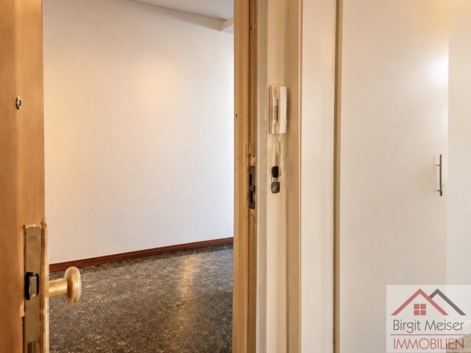 Wohnungsausgang zum Hausflur Wohnung Schwerin