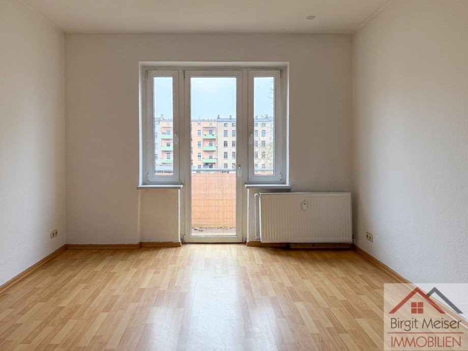 Zimmer 3 mit Balkon Wohnung Schwerin