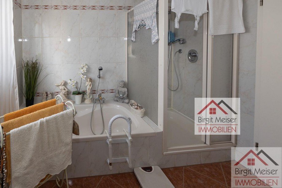 Wanne, Dusche Einfamilienhaus Bollewick