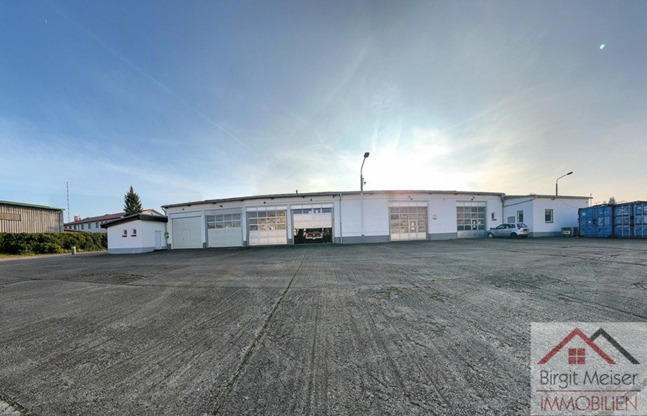 Geb�ude mit Hallentoren, Platz f�r Vielerlei Halle / Lager / Produktion Wittenburg