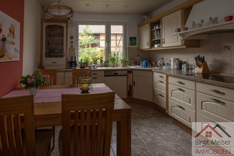 K�che perfekt geplante EBK Grabow Einfamilienhaus Platz f�r 1 - 2 Familien * Toller Innengarten mit �berdachter Terrasse * 5 Zimmer m�glich