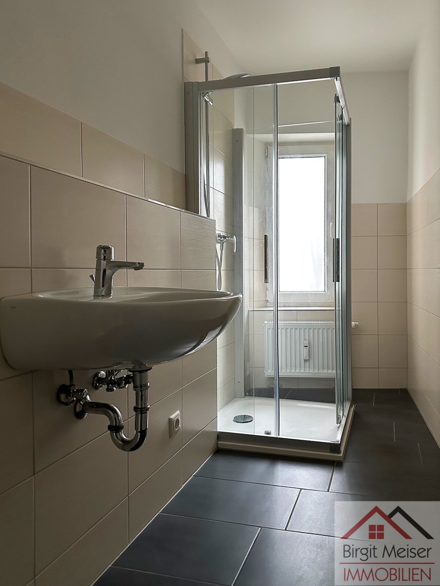 Duschbad mit Fenster Wohnung Schwerin