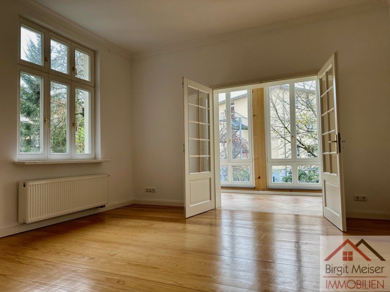 Die T�r �ffnet sich zum Wintergarten Schwerin Maisonettewohnung Exklusiv Wohnen in einer Gr�nderzeitvilla im Herzen von Schwerin *FBH, Maisonette, Garten*