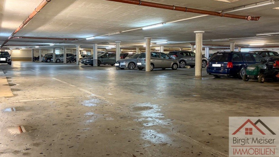 Blick in die Tiefgarage Wohnung Schwerin