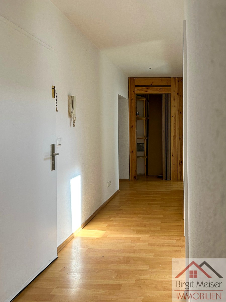 zum Einbauschrank und Obergeschoss Wohnung Schwerin