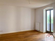 K�che mit Balkonzugang Gro�z�gig Wohnen * Balkon, Tageslichtbad mit Wanne und Dusche, Eichendielen, Keller, 2. OG  ***