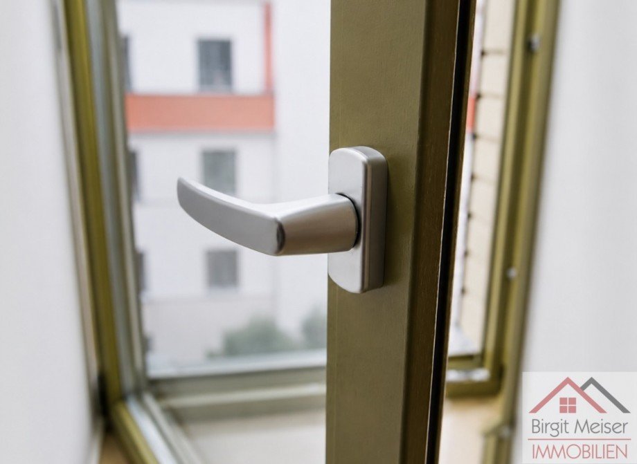 Fenster Merantiholz Wohnung Schwerin