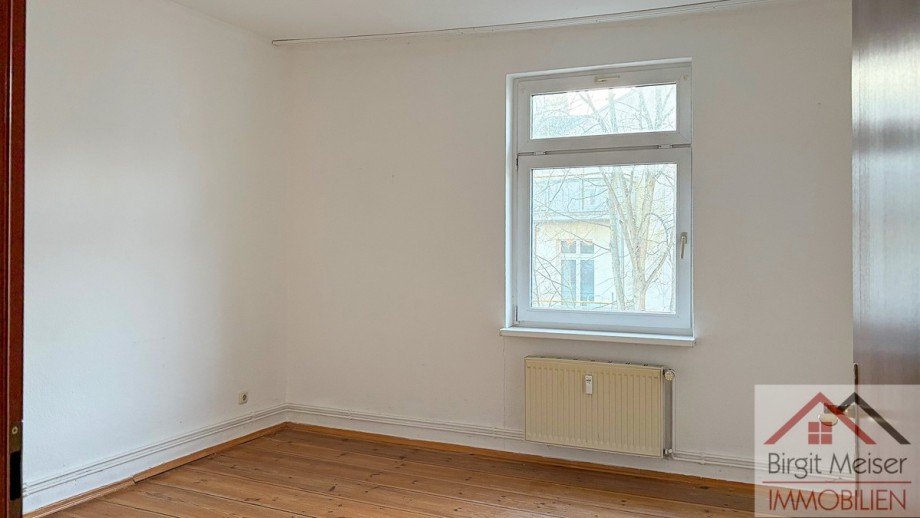 Zimmer rechts Wohnung Schwerin