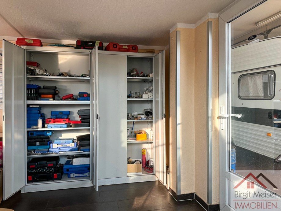 Metallschrank f�r Aufbewahrung diverser Dinge Halle / Lager / Produktion Wittenburg