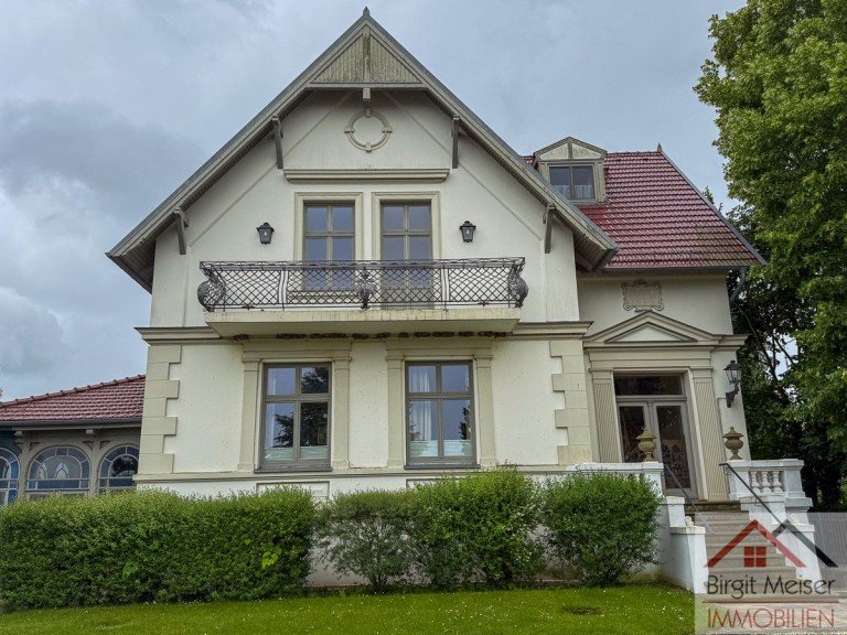 Stilvolles Wohnambiente in der Beletage Schwerin Wohnung *** Strandlage *** Wohnen, wo andere Urlaub machen * sonnige Dachterrasse * und Balkon * Tageslichtbad *