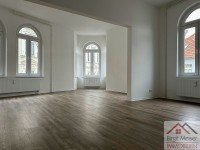 Hauptbild VERMIETET * Sanierter Altbau - wenige Schritt bis zum Schlo�parkcenter, 2. OG *