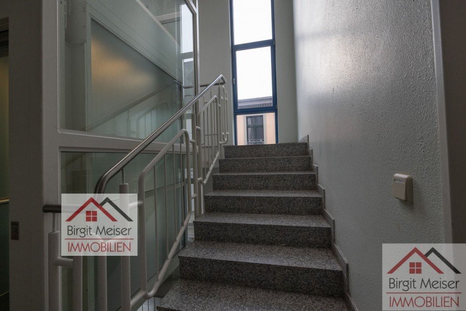 gepflegter Hausflur Wohnung Schwerin