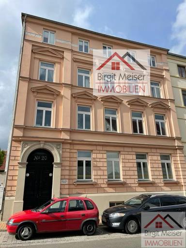 Hausansicht Schwerin Wohnung Altbau-Charme * Balkon in Sonnenlage, EBK, Tageslichtbad mit Wanne und Dusche, Keller