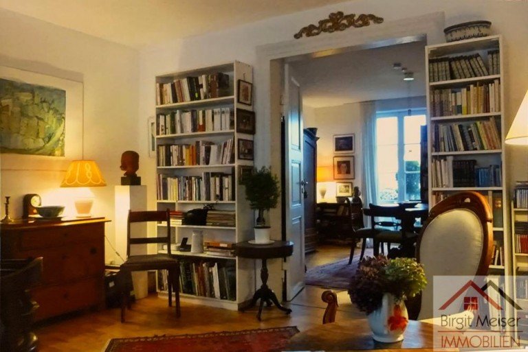�berblick Schwerin Wohnung *Wohnen in der Altstadt mit gro�em Balkon * 1. OG