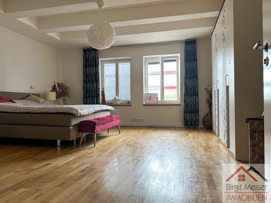 gro�z�giges Schlafenzimmer Wohnung Schwerin